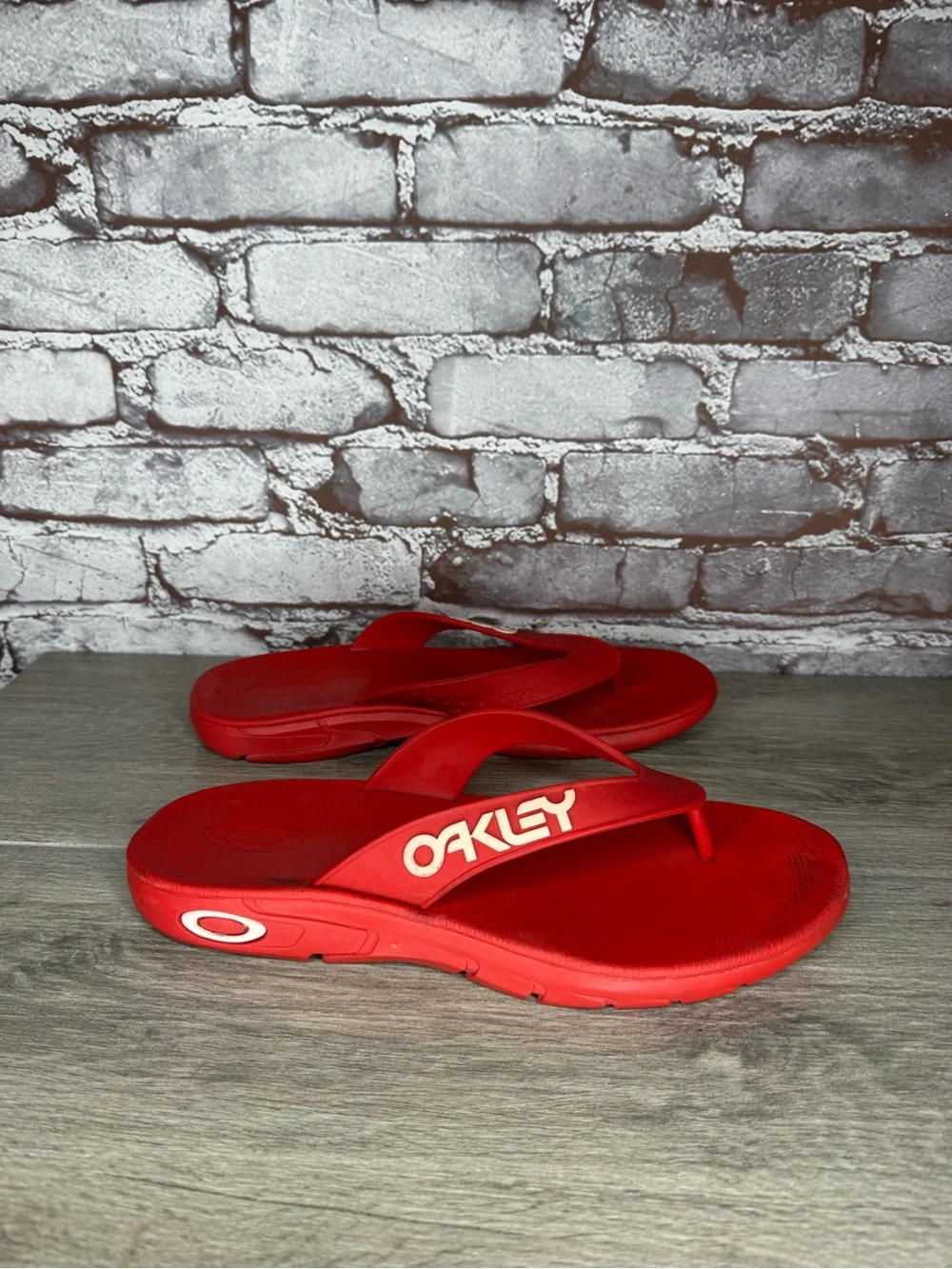 Oakley selling b1b